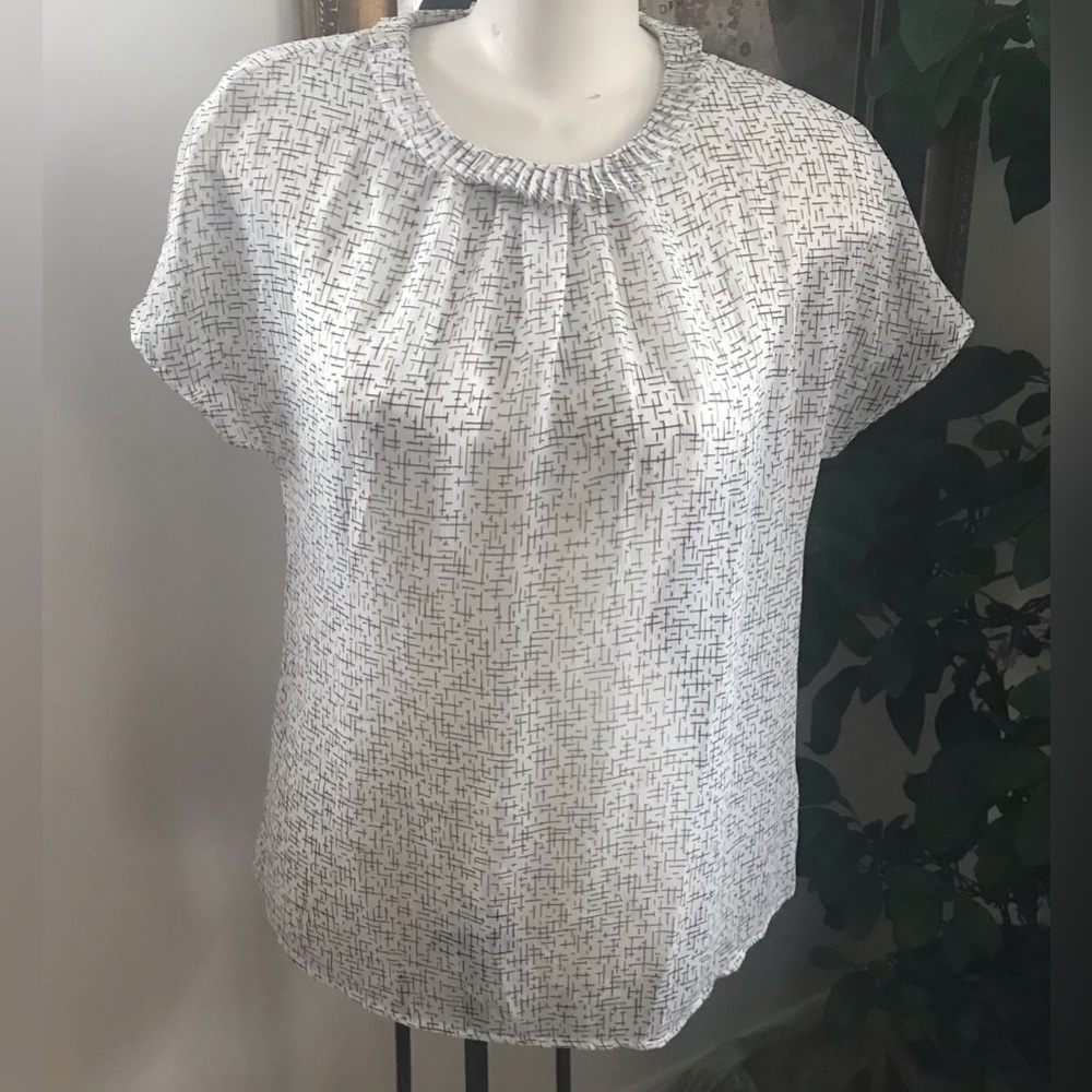 NWT- United Colours of Benetton Top - Size Medium